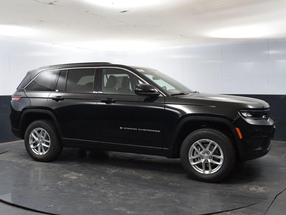 new 2025 Jeep Grand Cherokee car, priced at $38,958