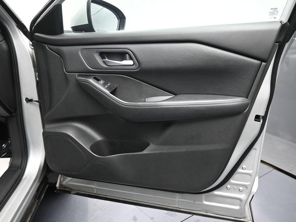 used 2024 Nissan Rogue car, priced at $21,987