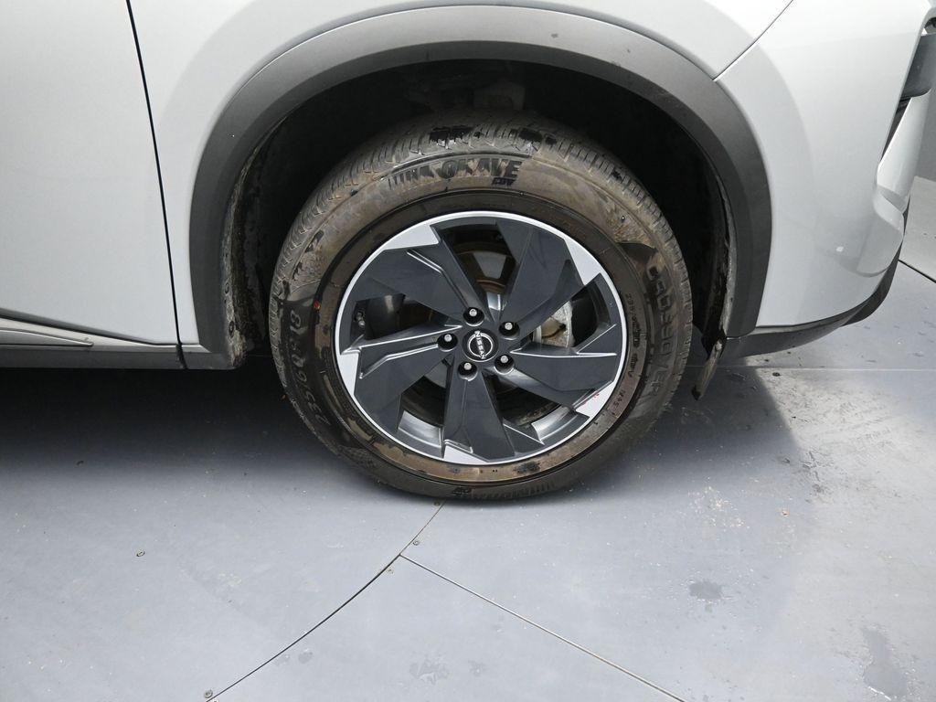 used 2024 Nissan Rogue car, priced at $21,987