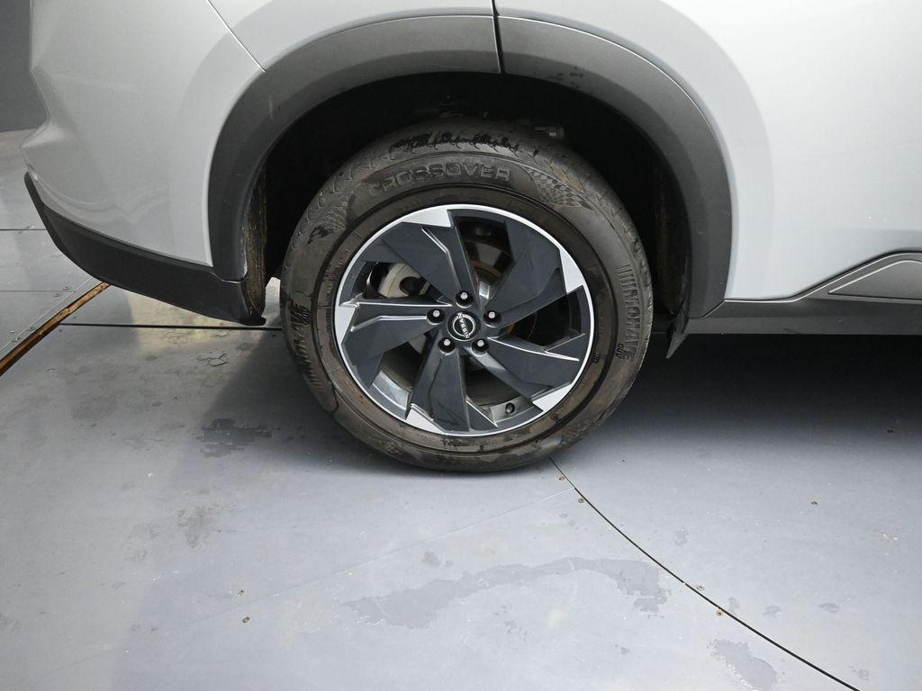 used 2024 Nissan Rogue car, priced at $21,987