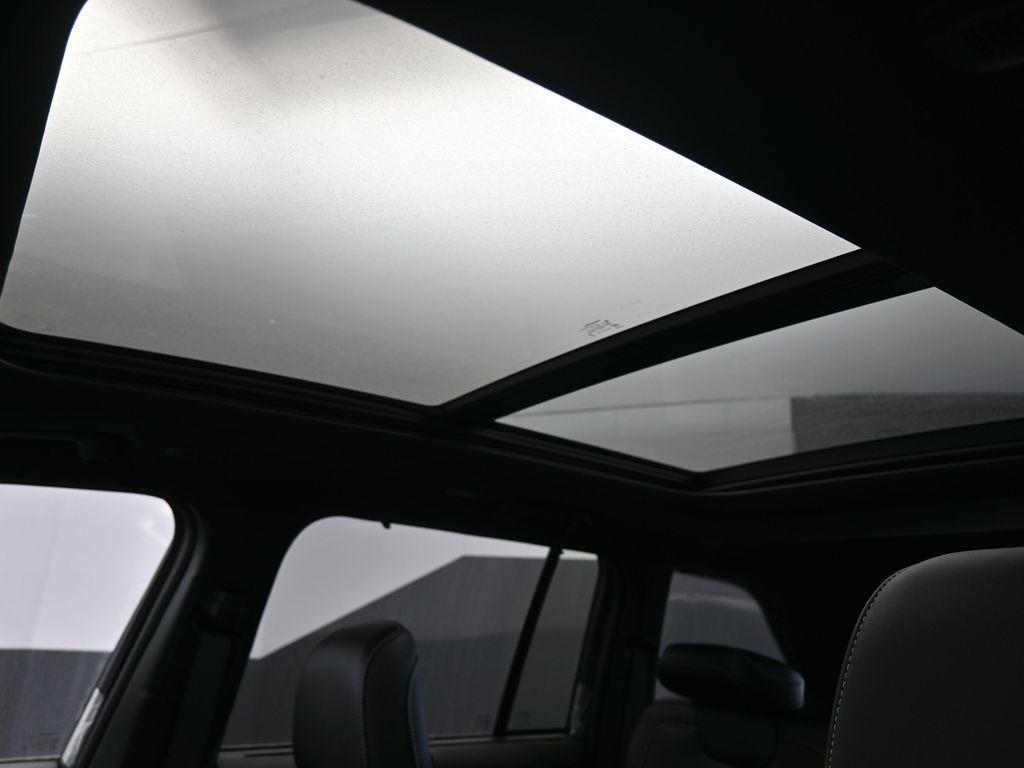 new 2025 Jeep Grand Cherokee car, priced at $50,255