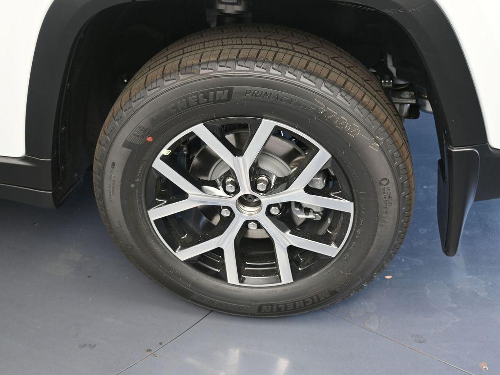 new 2025 Jeep Grand Cherokee car, priced at $50,255