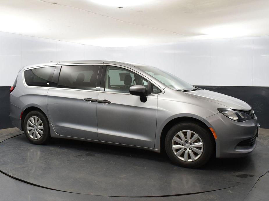used 2018 Chrysler Pacifica car, priced at $17,066
