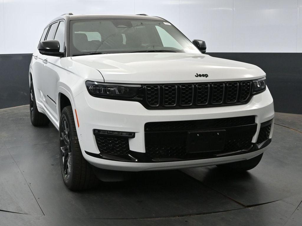 new 2025 Jeep Grand Cherokee L car, priced at $75,625