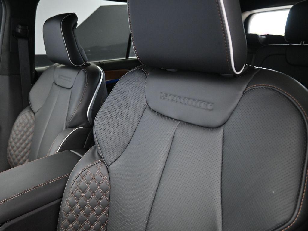 new 2025 Jeep Grand Cherokee L car, priced at $75,625