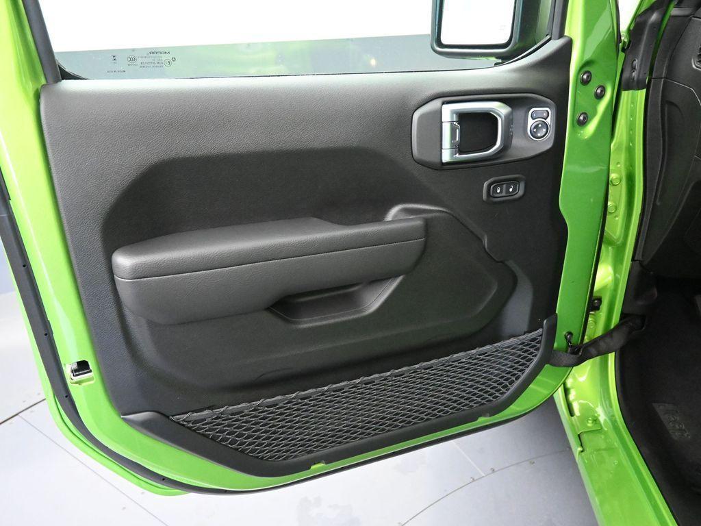 new 2026 Jeep Gladiator car, priced at $49,006