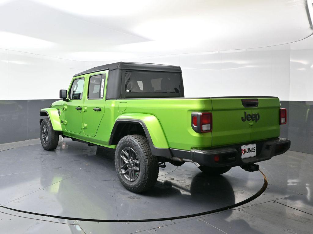 new 2026 Jeep Gladiator car, priced at $49,006