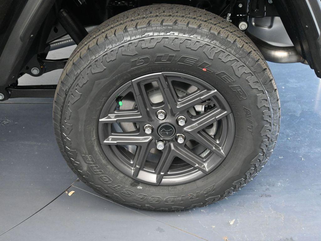 new 2026 Jeep Gladiator car, priced at $49,006