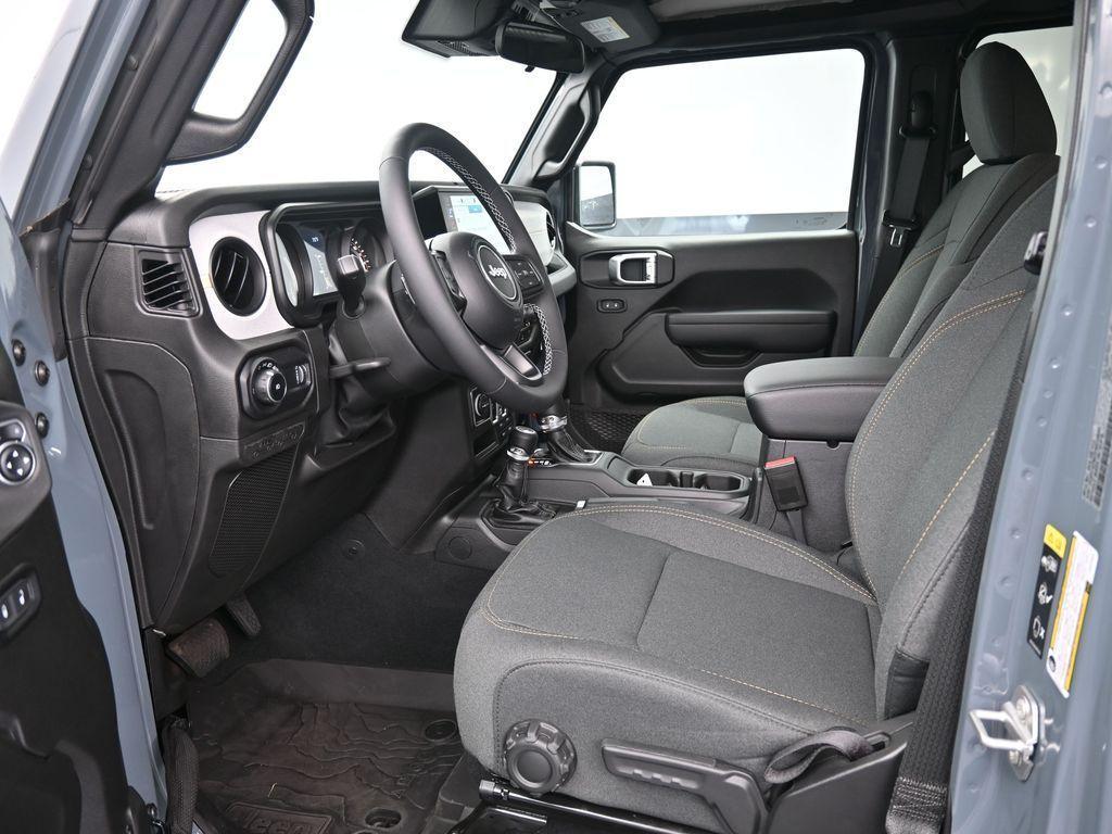 new 2025 Jeep Wrangler car, priced at $49,347