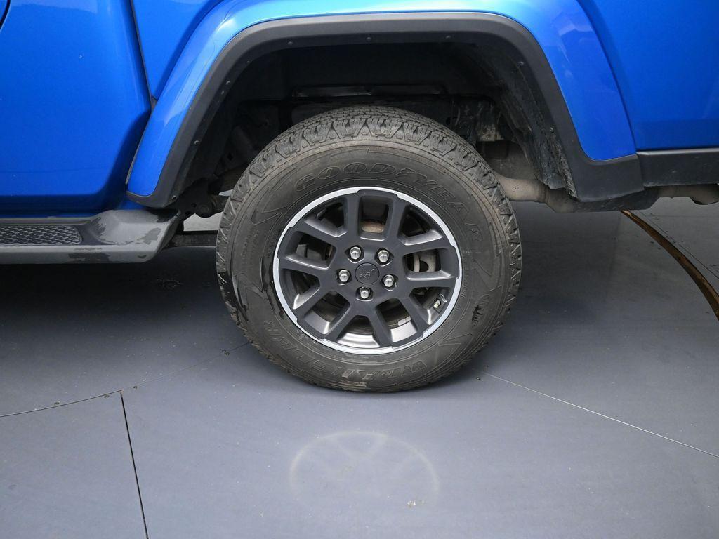 used 2021 Jeep Gladiator car, priced at $30,545