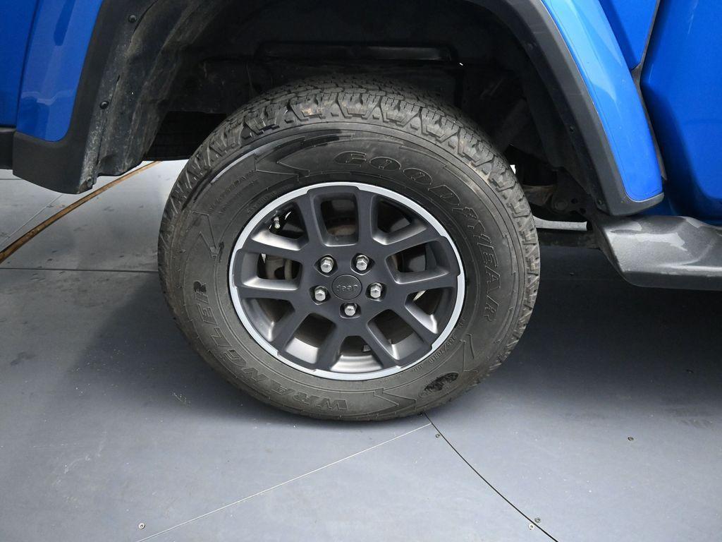 used 2021 Jeep Gladiator car, priced at $30,545