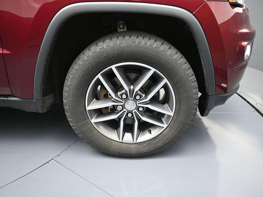used 2017 Jeep Grand Cherokee car, priced at $14,505