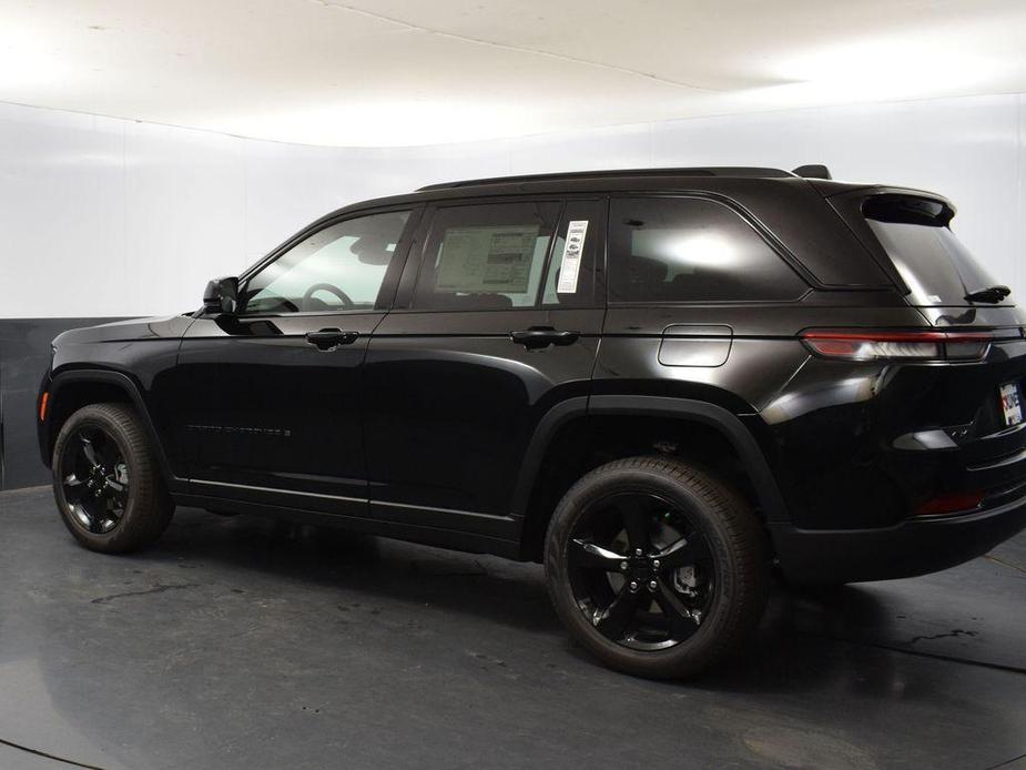 new 2024 Jeep Grand Cherokee car, priced at $40,172