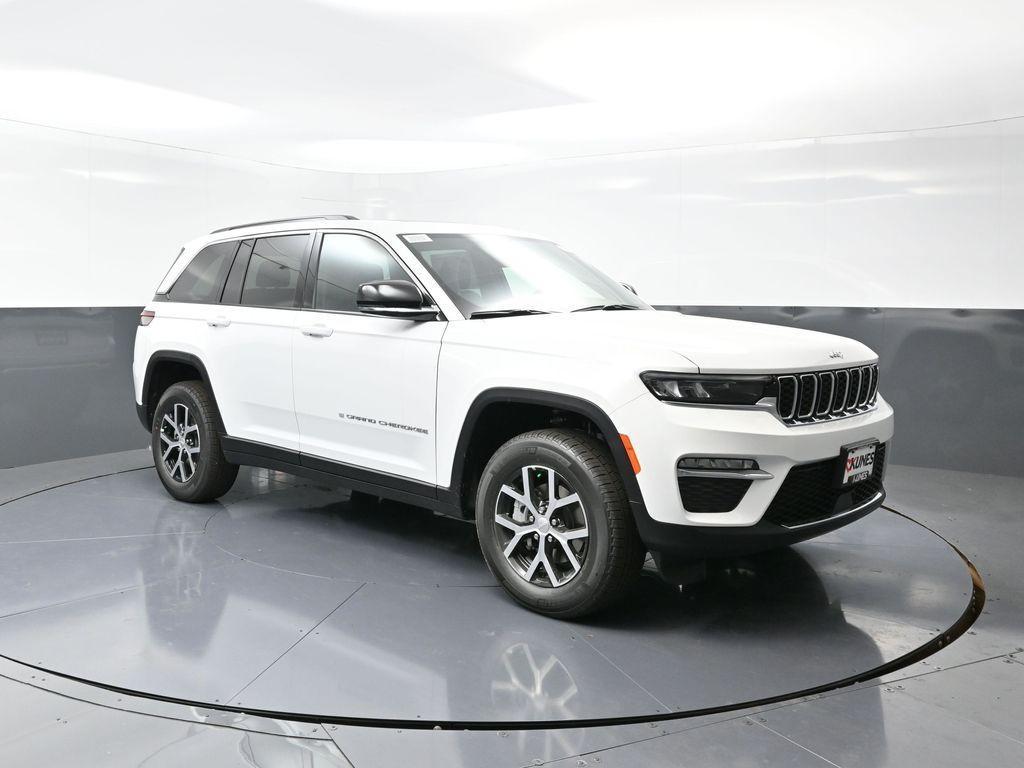 new 2025 Jeep Grand Cherokee car, priced at $47,894