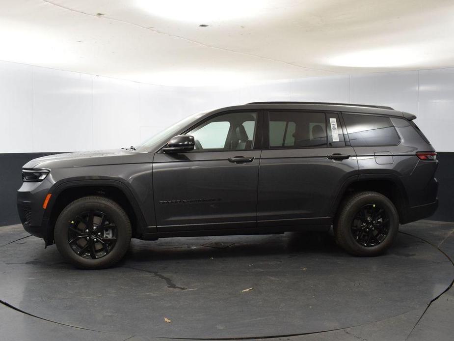 new 2025 Jeep Grand Cherokee L car, priced at $43,992