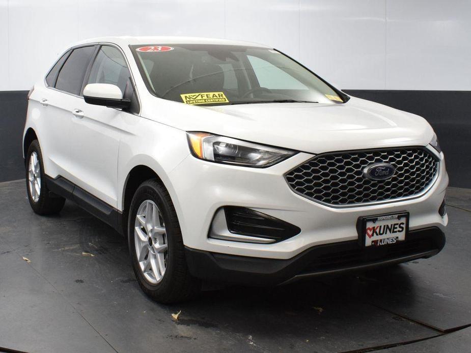 used 2023 Ford Edge car