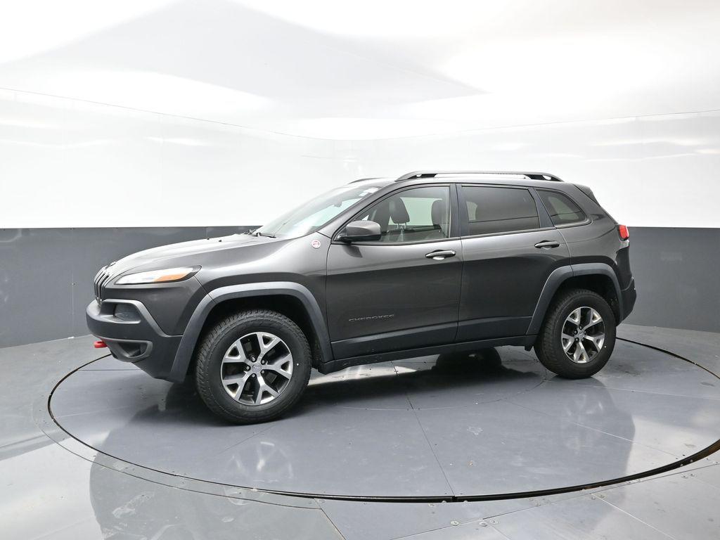used 2015 Jeep Cherokee car, priced at $12,995