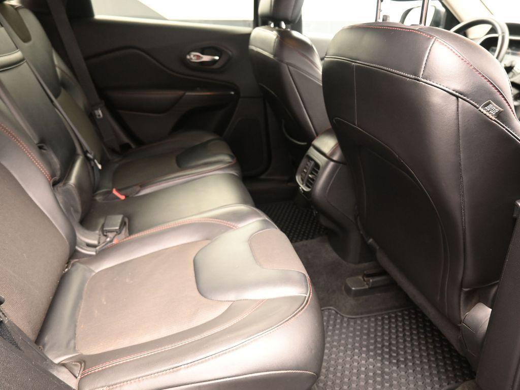 used 2015 Jeep Cherokee car, priced at $12,995