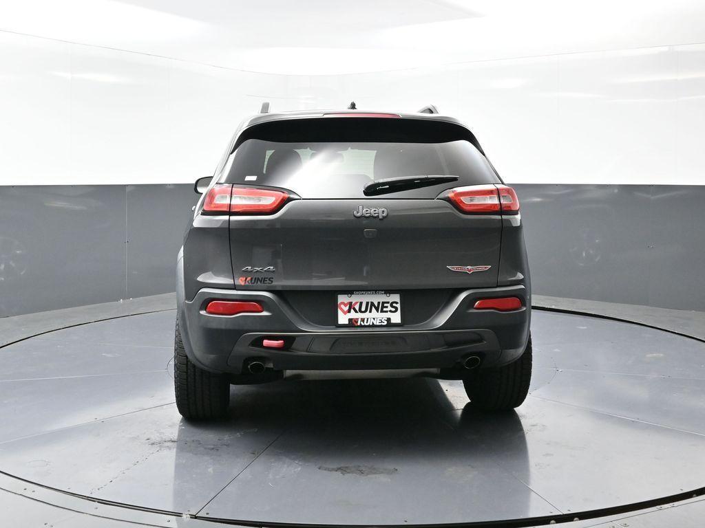 used 2015 Jeep Cherokee car, priced at $12,995