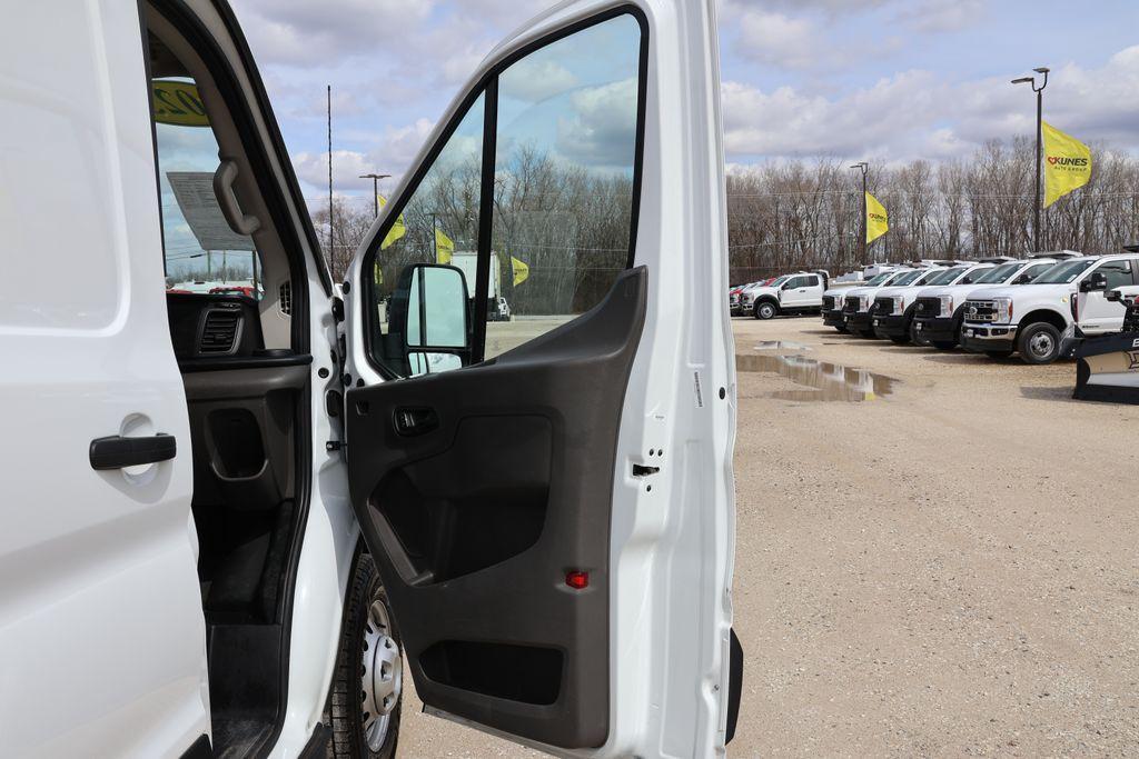 used 2023 Ford Transit-250 car, priced at $35,631