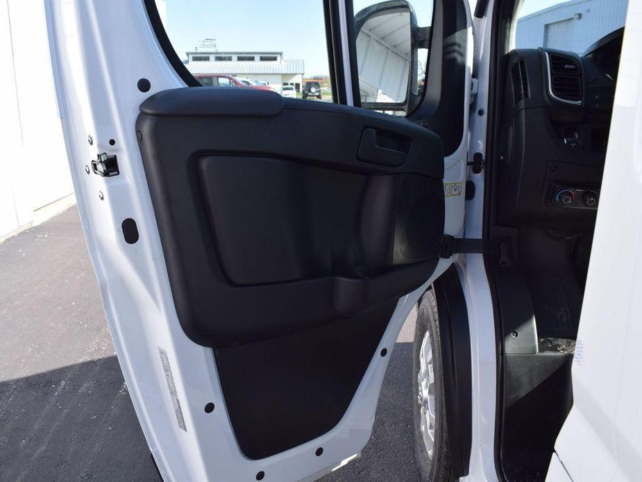 new 2024 Ram ProMaster 2500 Window Van car, priced at $74,900