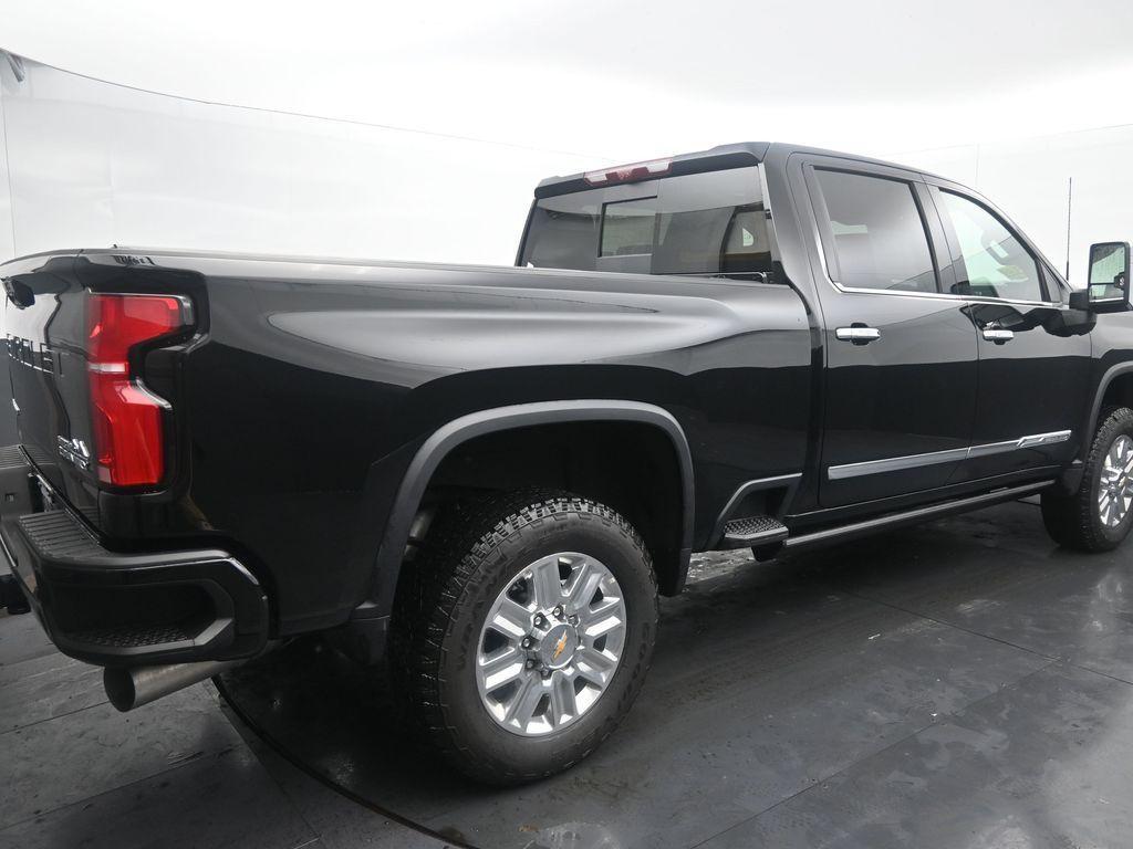 used 2025 Chevrolet Silverado 3500 car, priced at $84,650