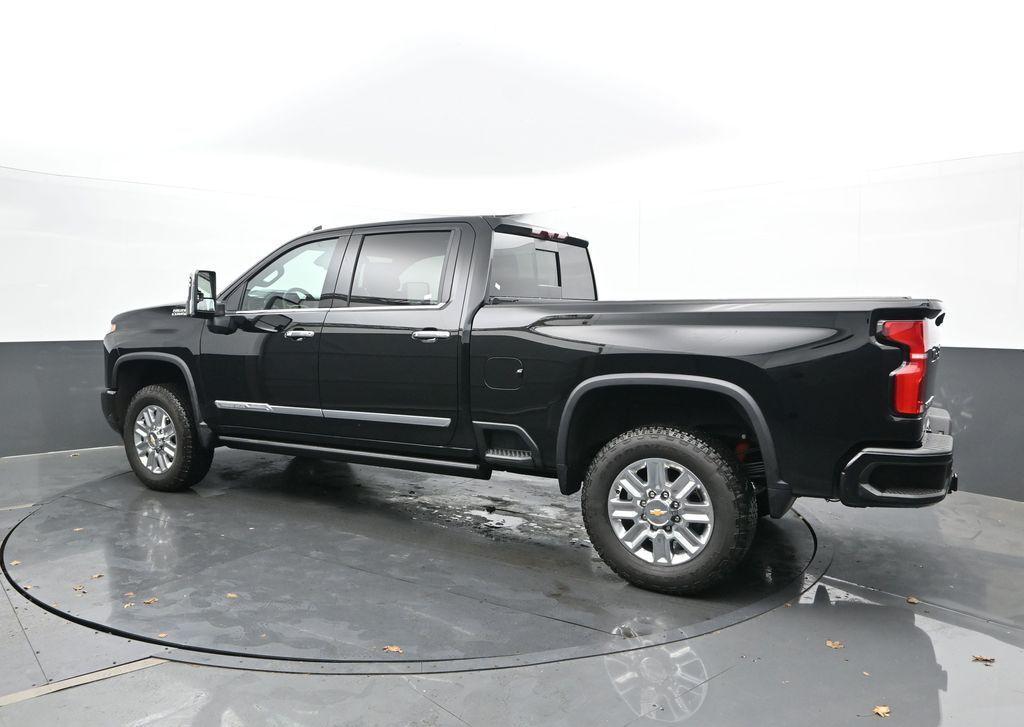 used 2025 Chevrolet Silverado 3500 car, priced at $84,650