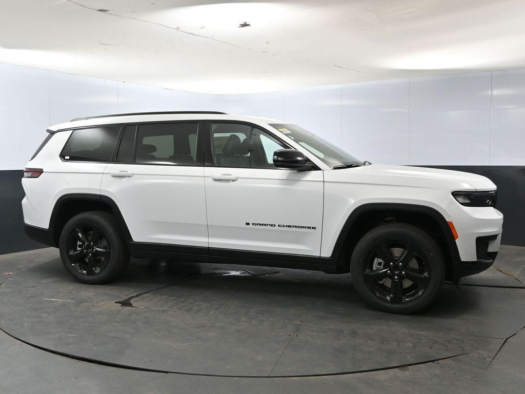 new 2025 Jeep Grand Cherokee L car, priced at $46,696