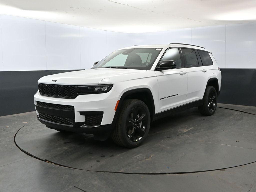 new 2025 Jeep Grand Cherokee L car, priced at $46,617