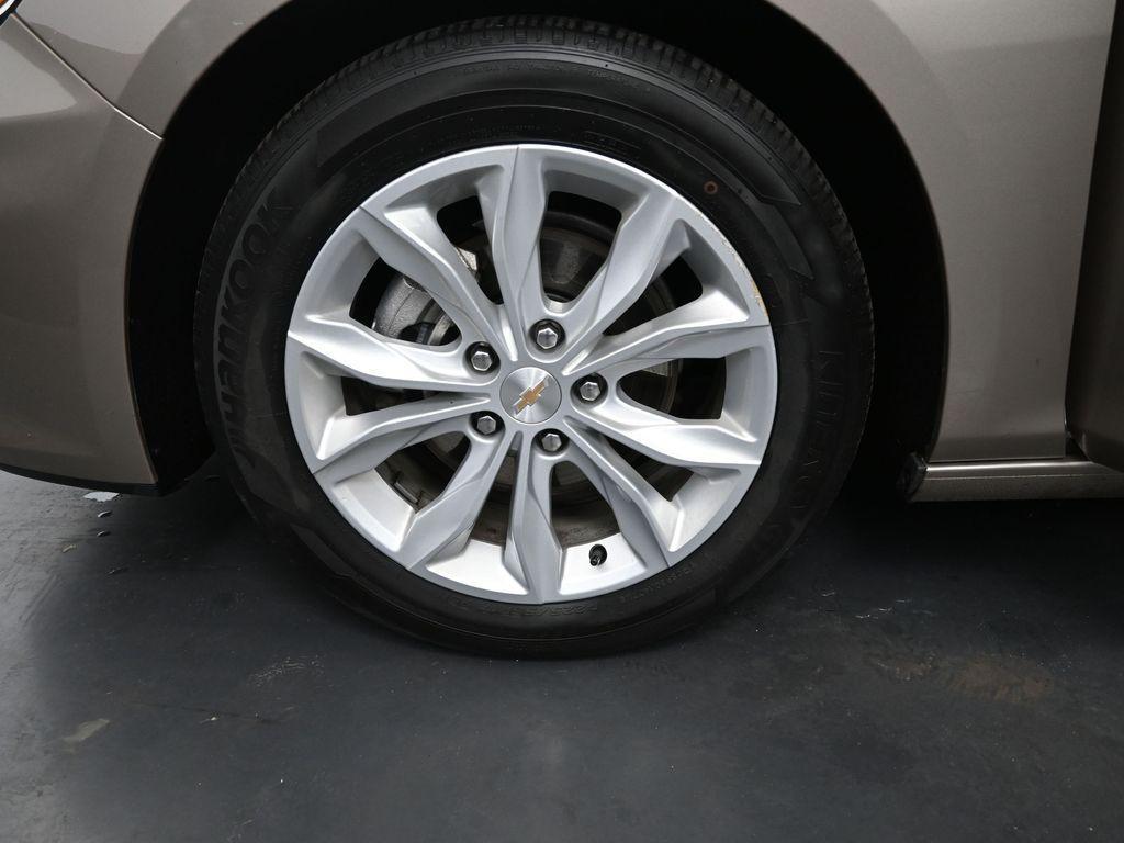 used 2024 Chevrolet Malibu car, priced at $21,859
