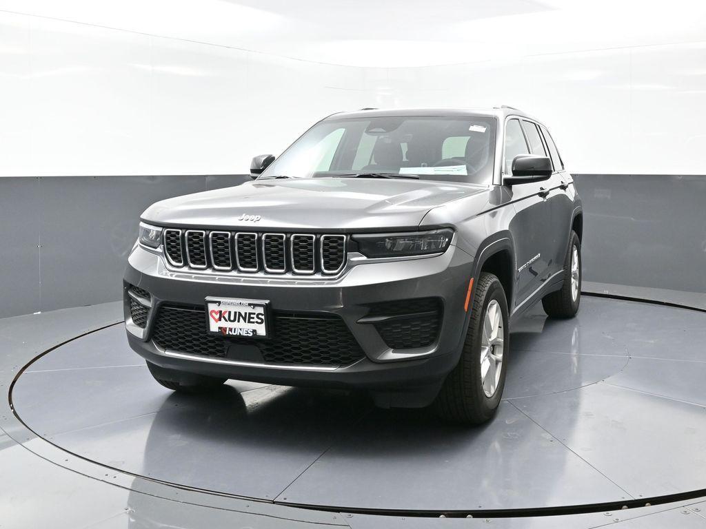 new 2025 Jeep Grand Cherokee car, priced at $42,915