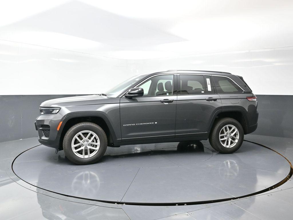 new 2025 Jeep Grand Cherokee car, priced at $42,915