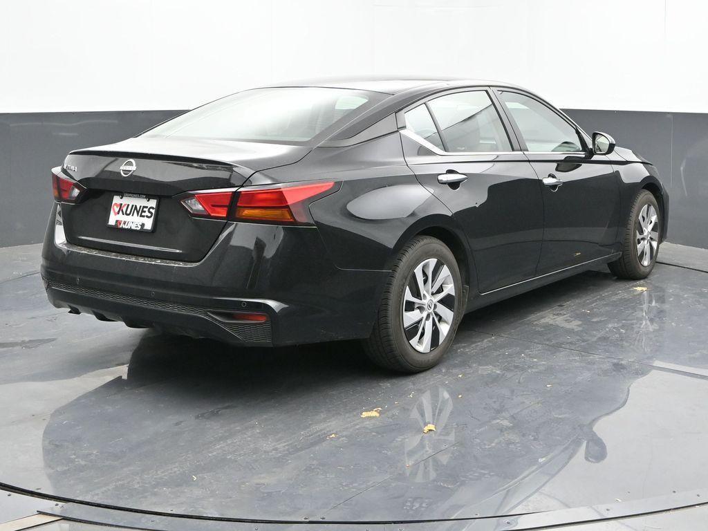 used 2023 Nissan Altima car, priced at $18,472