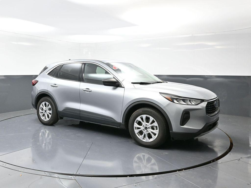 used 2024 Ford Escape car, priced at $20,794
