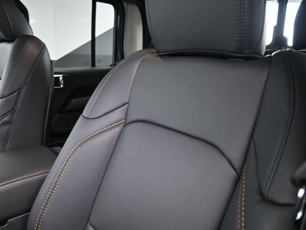 new 2025 Jeep Gladiator car, priced at $48,240