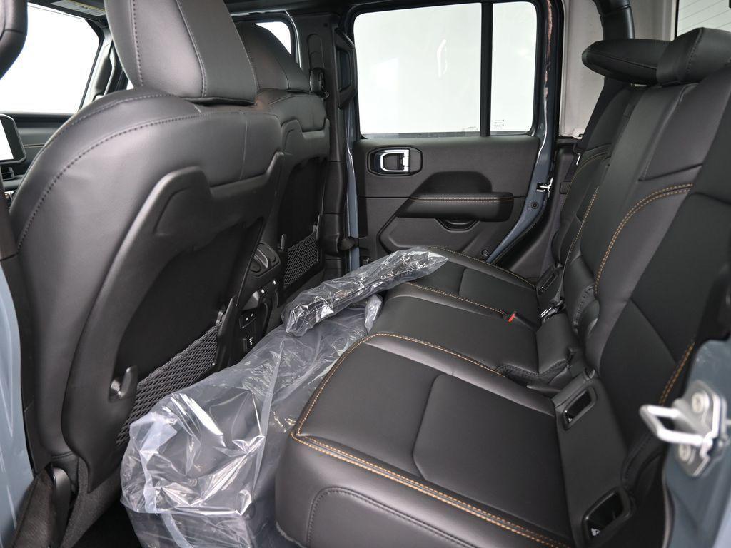 new 2025 Jeep Gladiator car, priced at $48,240