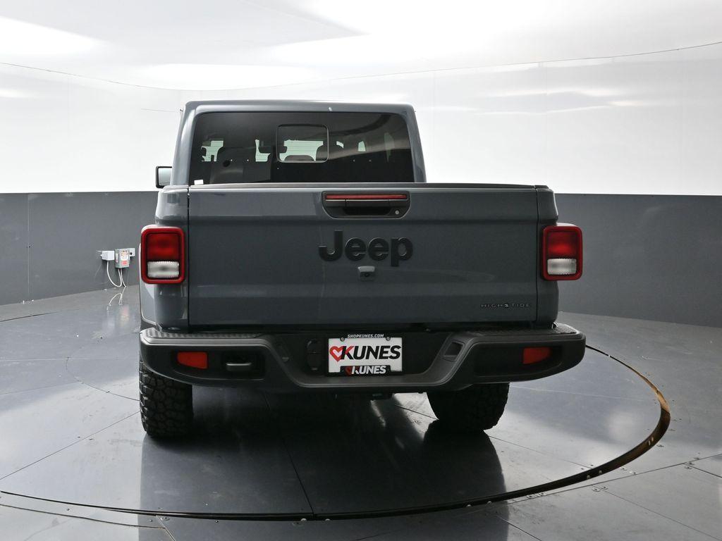 new 2025 Jeep Gladiator car, priced at $48,240