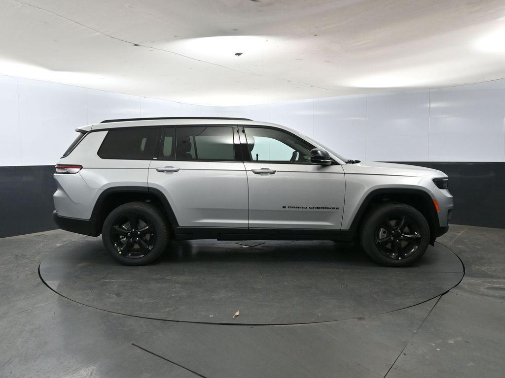 new 2025 Jeep Grand Cherokee L car, priced at $47,212