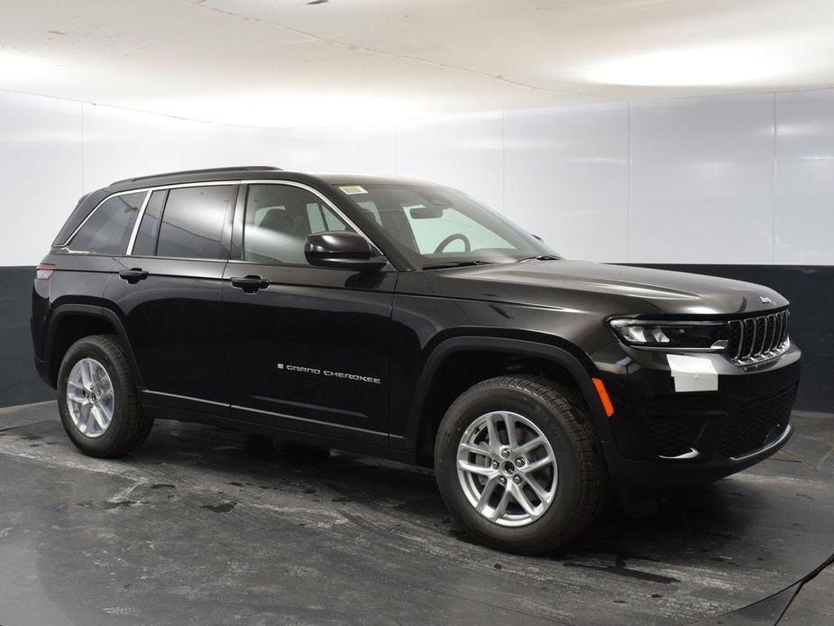 new 2025 Jeep Grand Cherokee car, priced at $38,961