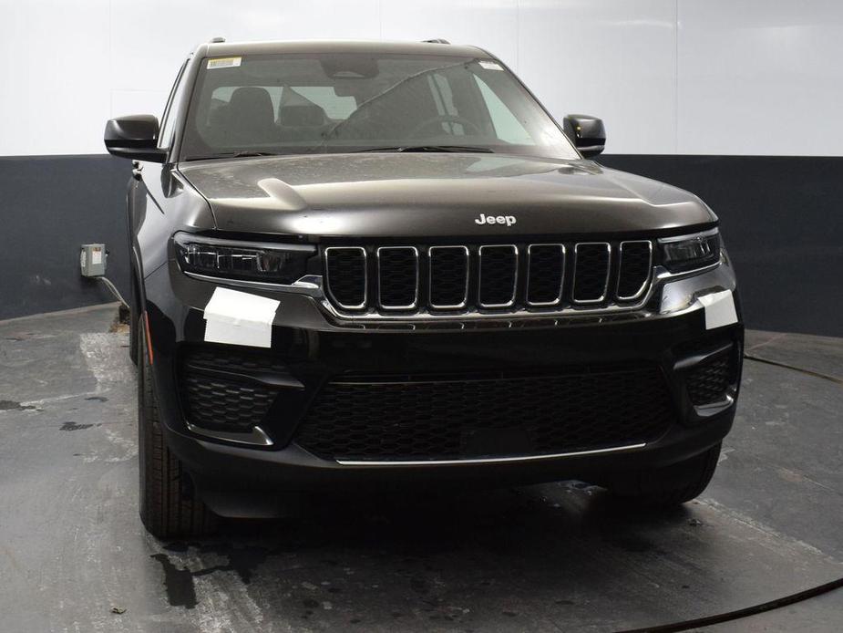 new 2025 Jeep Grand Cherokee car, priced at $38,961