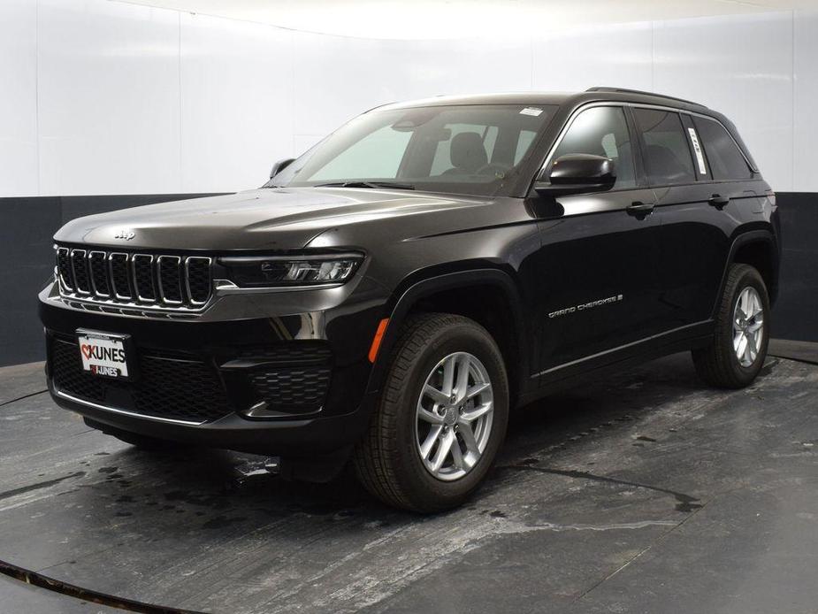 new 2025 Jeep Grand Cherokee car, priced at $38,958