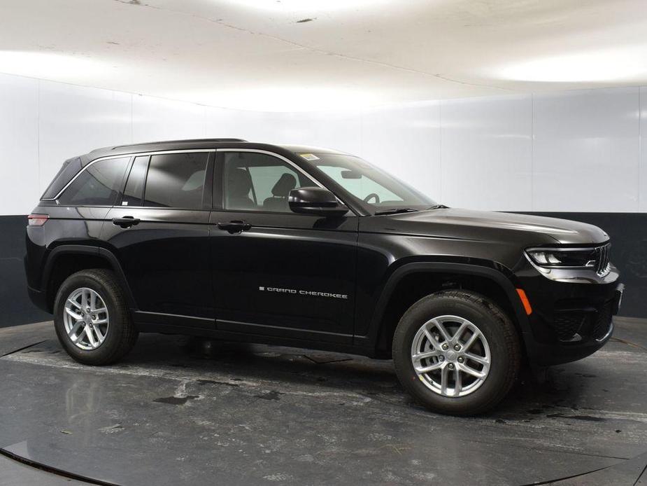 new 2025 Jeep Grand Cherokee car, priced at $38,958