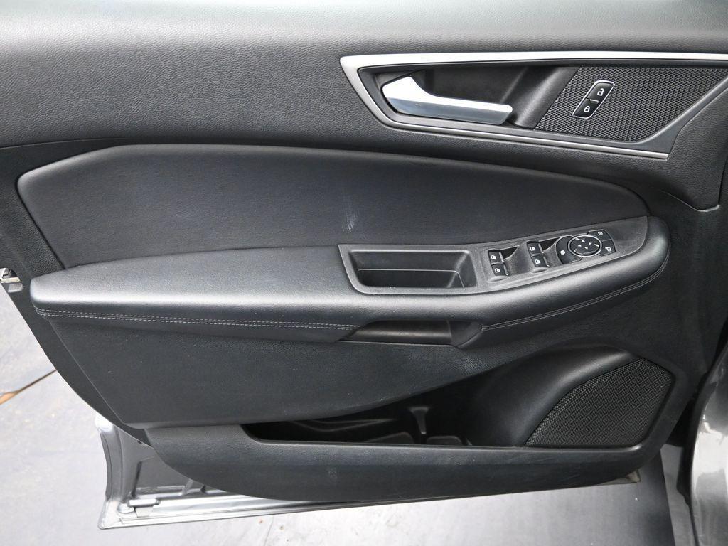 used 2023 Ford Edge car, priced at $26,518