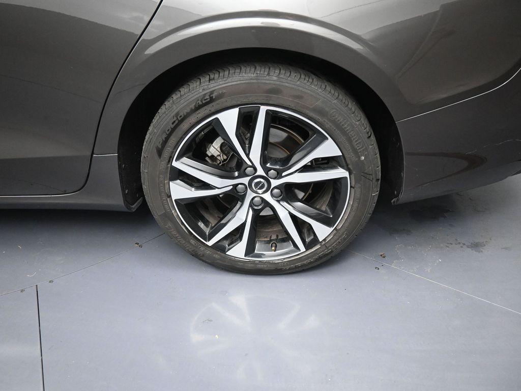 used 2024 Volvo S60 car, priced at $25,565