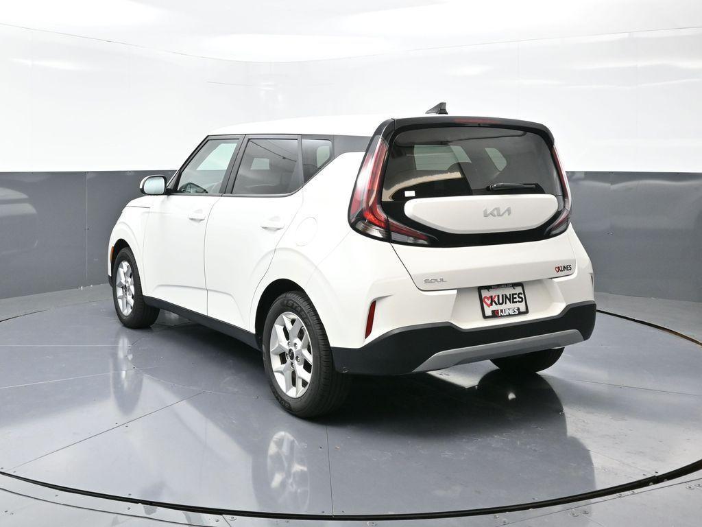 used 2023 Kia Soul car, priced at $15,772