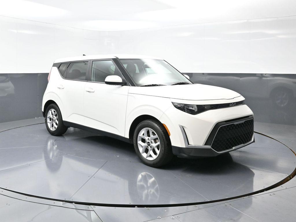 used 2023 Kia Soul car, priced at $15,772