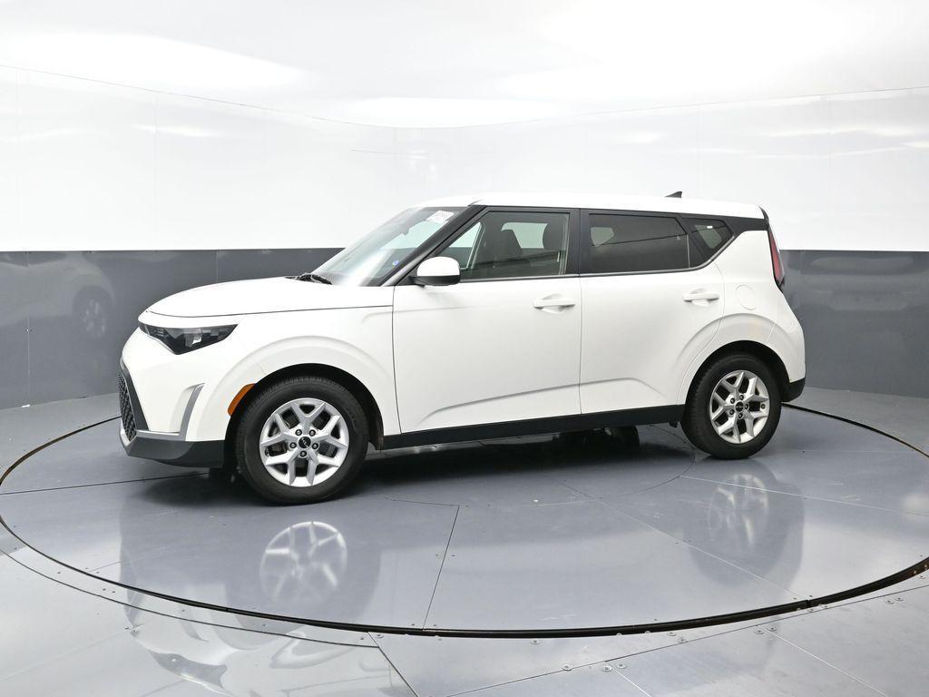 used 2023 Kia Soul car, priced at $15,772