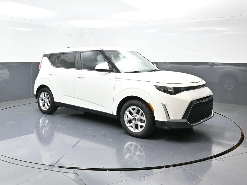 used 2023 Kia Soul car, priced at $15,772