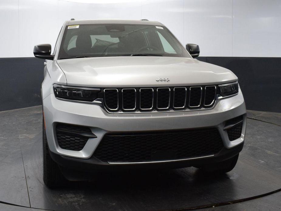 new 2025 Jeep Grand Cherokee car, priced at $38,958