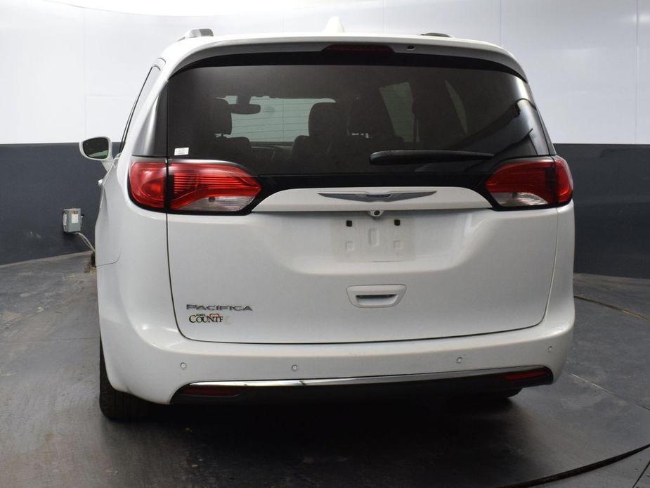 used 2019 Chrysler Pacifica car, priced at $13,435